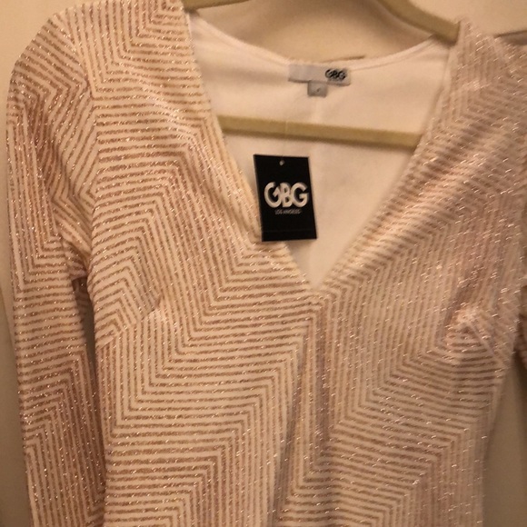 Guess dress. - Picture 3 of 4